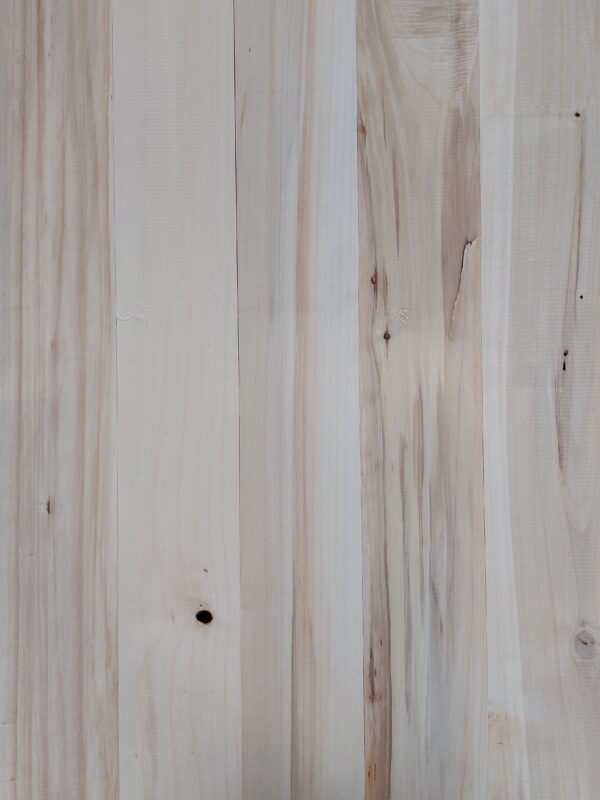 Parquet massif en peuplier