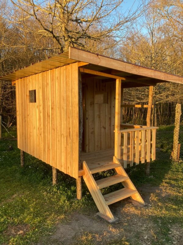 Guinguette bord de piscine
