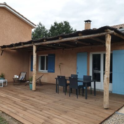 Lames de terrasse et volige traitée chantier à Marmande