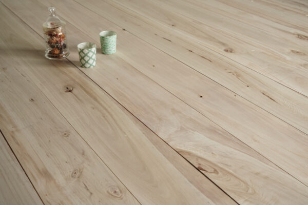 Parquet massif en peuplier rustique
