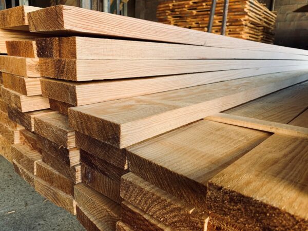 Planche brute sans noeud pin maritime